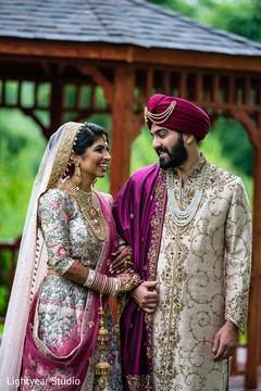 Maharani and Indian groom looking stunning Maharani and Indian groom looking stunning