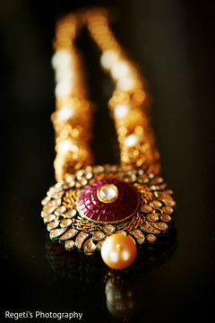 Marvelous Indian bridal kundan necklace. Marvelous Indian bridal kundan necklace.