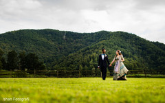 See this beautiful Indian bride and groom capture. See this beautiful Indian bride and groom capture.