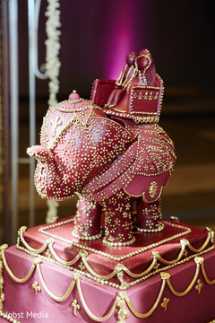 Stunning Indian wedding cake topper. Stunning Indian wedding cake topper.