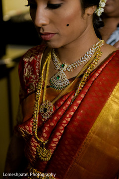 Indian bride wearing the jewelry Indian bride wearing the jewelry