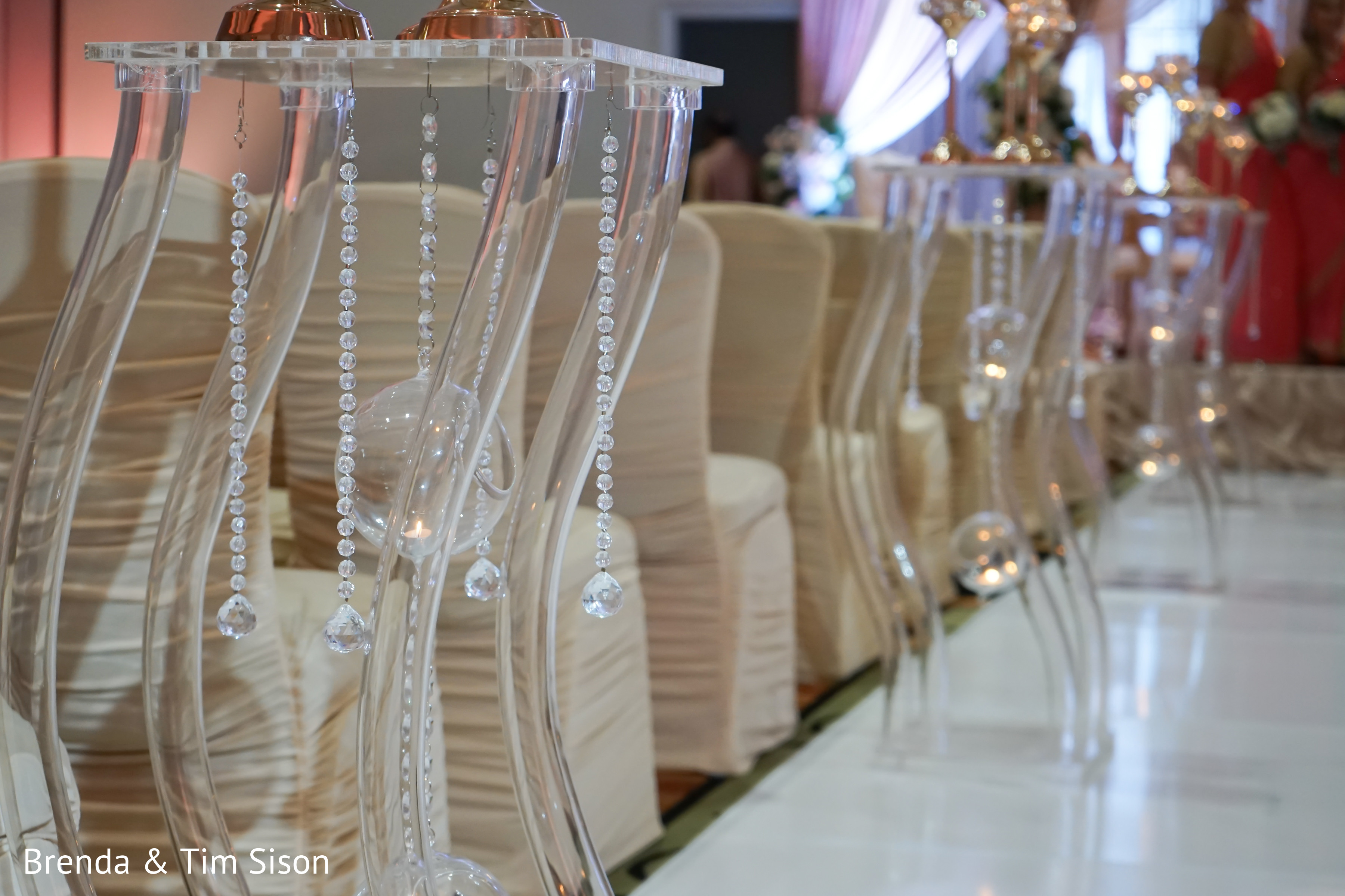 Elegant Indian wedding ceremony aisle crystals decorations. Photo 235522