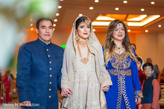 Gorgeous Maharani with her family Gorgeous Maharani with her family