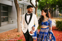 See this beautiful Indian bride and groom capture. See this beautiful Indian bride and groom capture.