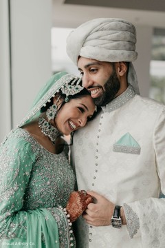 Tender capture of the newlyweds Tender capture of the newlyweds