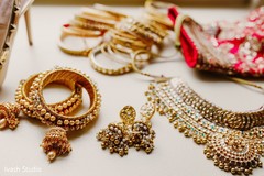 Ecstatic Indian bridal jewelry. Ecstatic Indian bridal jewelry.