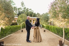 Indian lovebirds heartwarming moment Indian lovebirds heartwarming moment