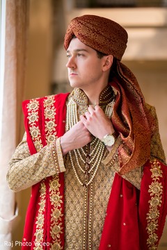Elegant Indian groom capture Elegant Indian groom capture