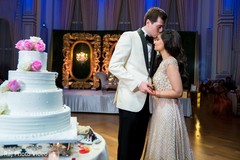 Lovely kiss capture of Indian bride and groom Lovely kiss capture of Indian bride and groom
