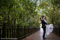 Heartwarming Indian bride and groom photography Heartwarming Indian bride and groom photography