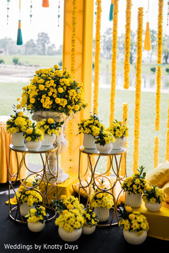 Floral arrangement details Floral arrangement details
