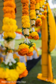 Floral arrangement design Floral arrangement design