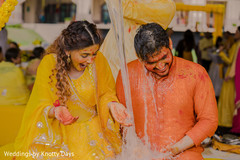 Indian bride and groom looking amazing Indian bride and groom looking amazing