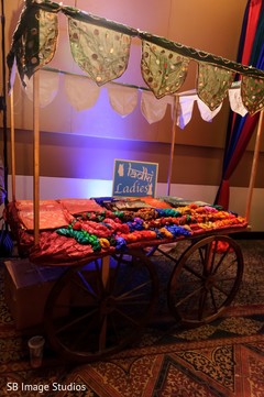 Carriage with favors for sangeet ladies guests. Carriage with favors for sangeet ladies guests.