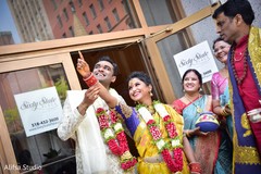 See this beautiful Indian bride and groom capture See this beautiful Indian bride and groom capture