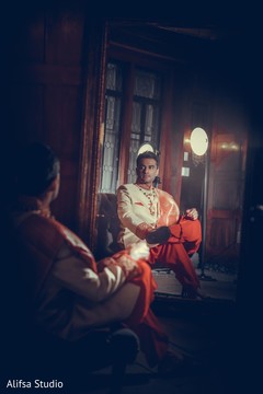 Elegant Indian groom capture Elegant Indian groom capture