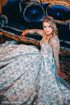 Insanely cute Indian bridal capture. Insanely cute Indian bridal capture.
