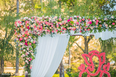 Fascinating Indian wedding mandap flowers decoration. Fascinating Indian wedding mandap flowers decoration.