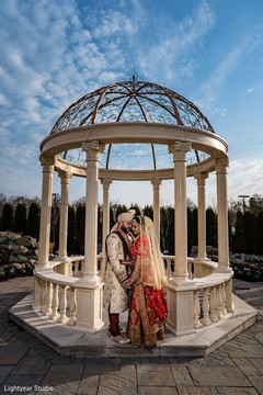 Incredible India couple's first look scene. Incredible India couple's first look scene.
