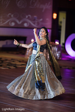Traditional Indian reception dance capture. Traditional Indian reception dance capture.