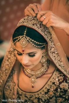 Impressive Indian bridal tikka and ghoonghat. Impressive Indian bridal tikka and ghoonghat.