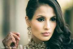 Ravishing Indian bride capture. Ravishing Indian bride capture.