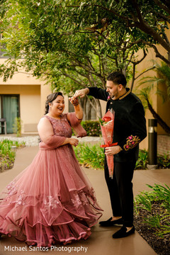 Indian bride and groom's romantic first look moment Indian bride and groom's romantic first look moment