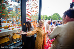 Beautiful bride's mother capture Beautiful bride's mother capture