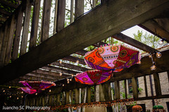 Such a creative and beautiful decoration. Such a creative and beautiful decoration.