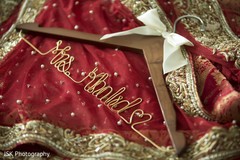 See this incredible hanger detail See this incredible hanger detail