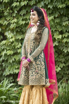 Dazzling beautiful Indian bride. Dazzling beautiful Indian bride.