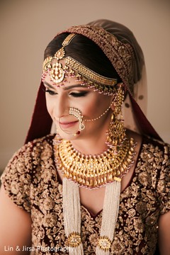 Incredible Indian bridal ceremony jewelry. Incredible Indian bridal ceremony jewelry.