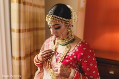 Take a look at this Indian bride with her ceremony jewellery. Take a look at this Indian bride with her ceremony jewellery.