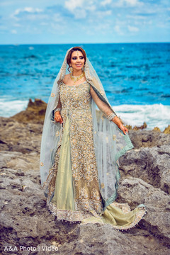 Like the queen of the sea, our bride looks majestic. Like the queen of the sea, our bride looks majestic.