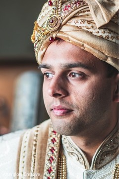 Magnificent Indian groom's ceremony turban. Magnificent Indian groom's ceremony turban.