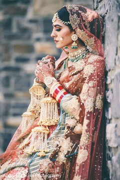 Indian bride looking dazzling Indian bride looking dazzling