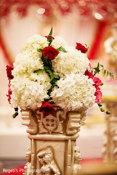 Take a look at this beautiful flower decoration. Take a look at this beautiful flower decoration.