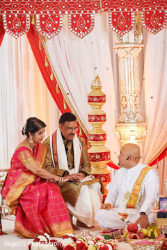 Great photo of our Indian bride parents. Great photo of our Indian bride parents.