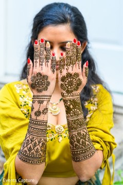 Fascinating indian bridal mehndi hands art. Fascinating indian bridal mehndi hands art.