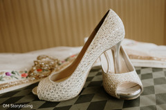 Phenomenal indian bride's shoes capture Phenomenal indian bride's shoes capture