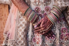 Take a look at this outstanding mehndi art and jewelry. Take a look at this outstanding mehndi art and jewelry.