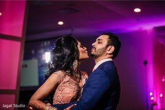 Take a look at this romantic Indian couple. Take a look at this romantic Indian couple.