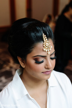 Fabulous Indian bride makeup. Fabulous Indian bride makeup.