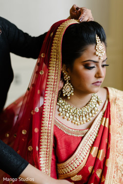 Amazing Indian bridal look. Amazing Indian bridal look.