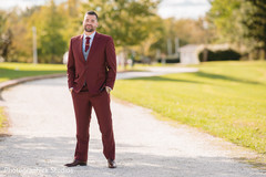 Look at the elegance of our Indian groom. Look at the elegance of our Indian groom.