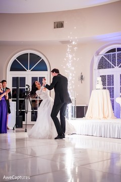 Impressive Indian lovebirds reception dance. Impressive Indian lovebirds reception dance.