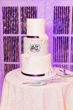 Marvelous Indian wedding cake. Marvelous Indian wedding cake.
