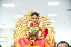 Impressive indian bride's doli entrance Impressive indian bride's doli entrance