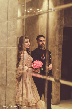 This couple radiates elegance. This couple radiates elegance.