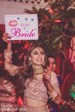 Everybody cheers for Team Bride. Everybody cheers for Team Bride.